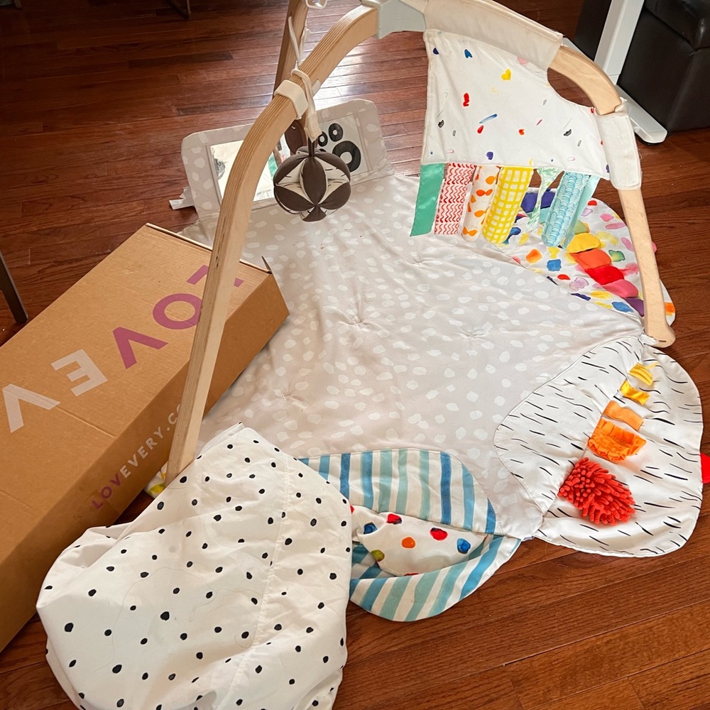 Lovevery play mat